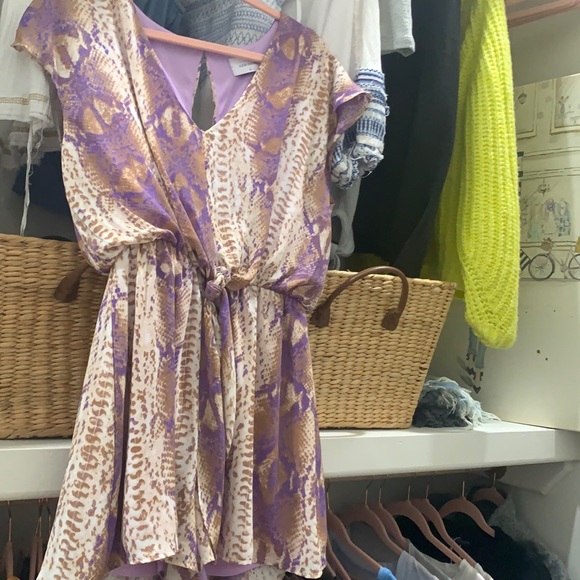 Romper - Picture 1 of 3